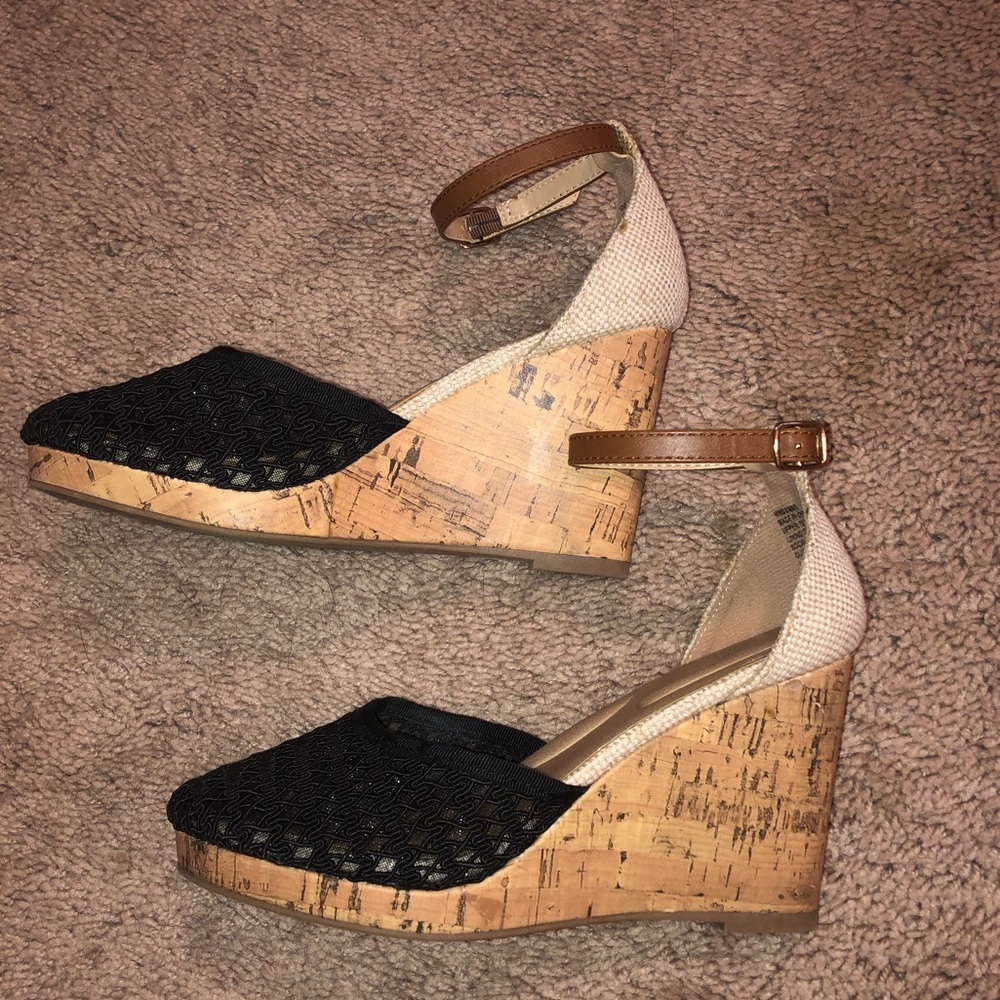 NWOT - Black/cream wedges (never worn)